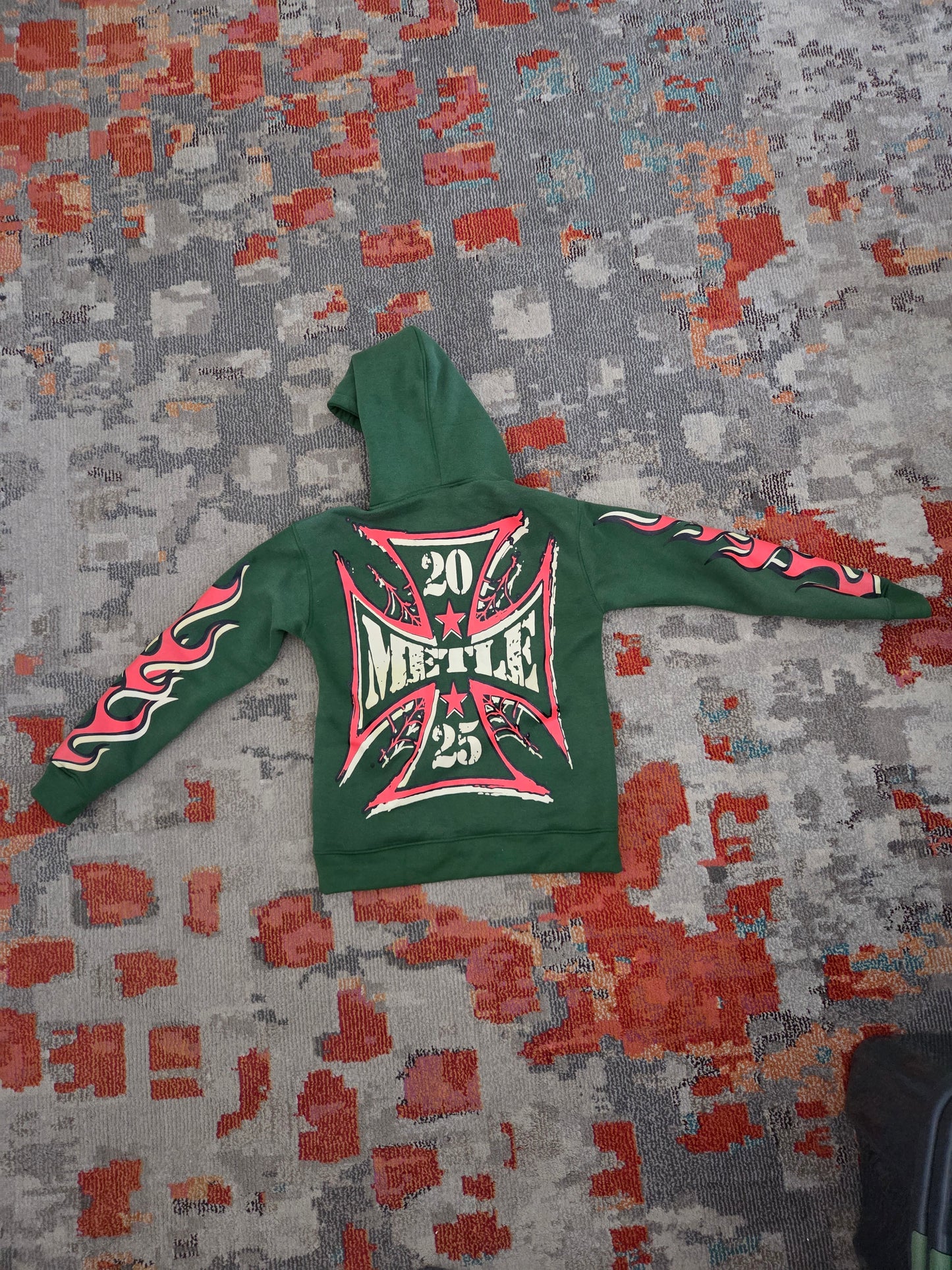 Metle Global Sweatsuit Sets